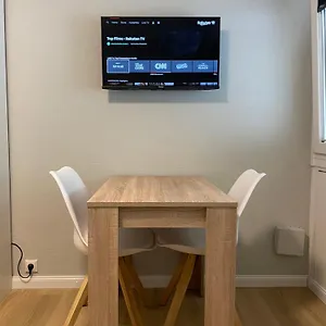 Apartment Suesses Kleines Und Zentrales Fuer Zwei Personen Mitten In